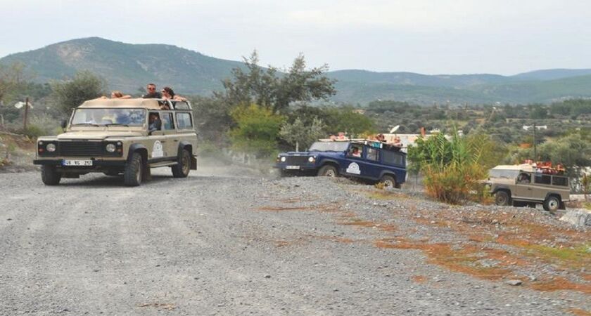 Bofrum Jeep Safari